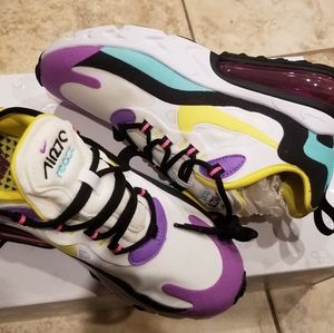 New Nike Air Max 270 React Women's 6.5 w/box